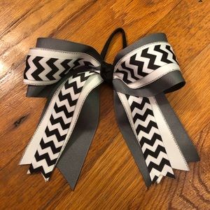 Black, white, and gray chevron hair bow